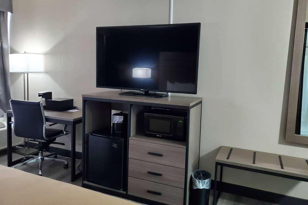 Baymont By Wyndham Laredo Otel Oda fotoğraf